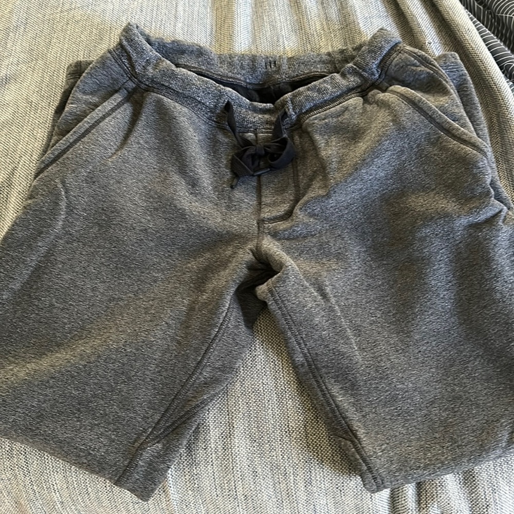 Men’s Lululemon sweatpants- medium